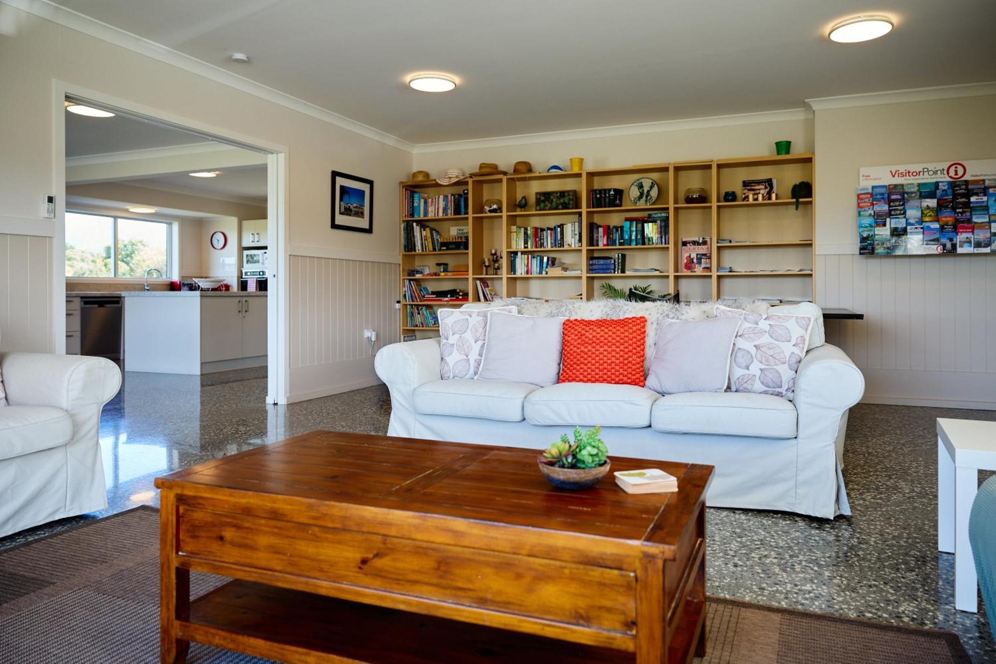 Kakatu Retreat Bed & Breakfast Kaikoura Dış mekan fotoğraf